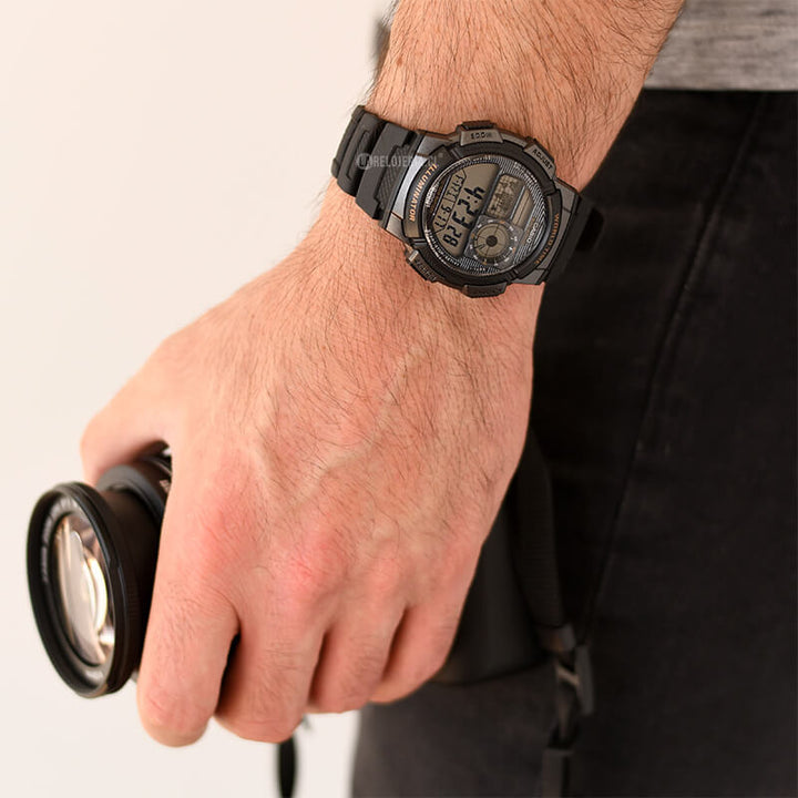 Reloj Casio AE-1000W-1AV Digital Hombre Original