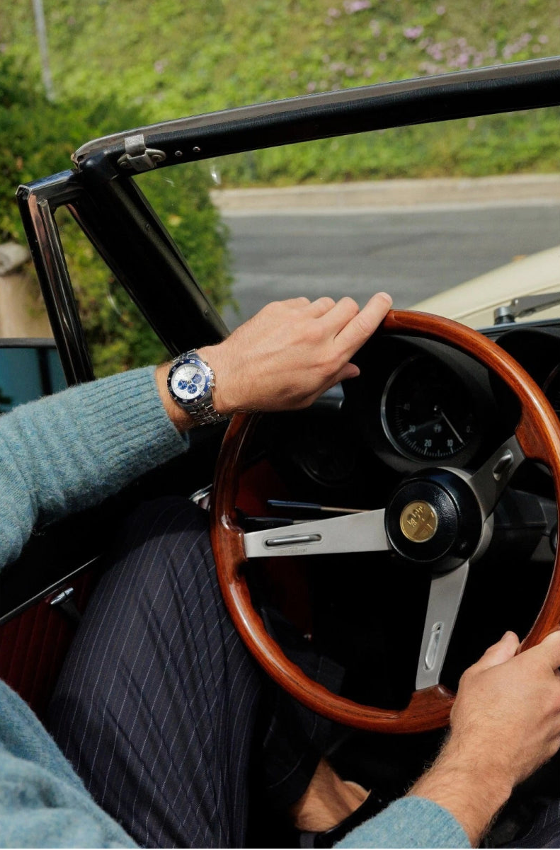 Reloj Bulova Marine Star Chronograph Azul y Blanco - Cronógrafo Náutico con Resistencia 100 Metros elegante en Perú