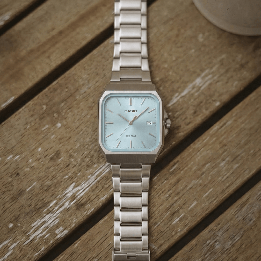 Reloj Casio MTP - B185D - 2A2 Original - Ice Blue en Acero Inoxidable para Hombre elegante en Perú