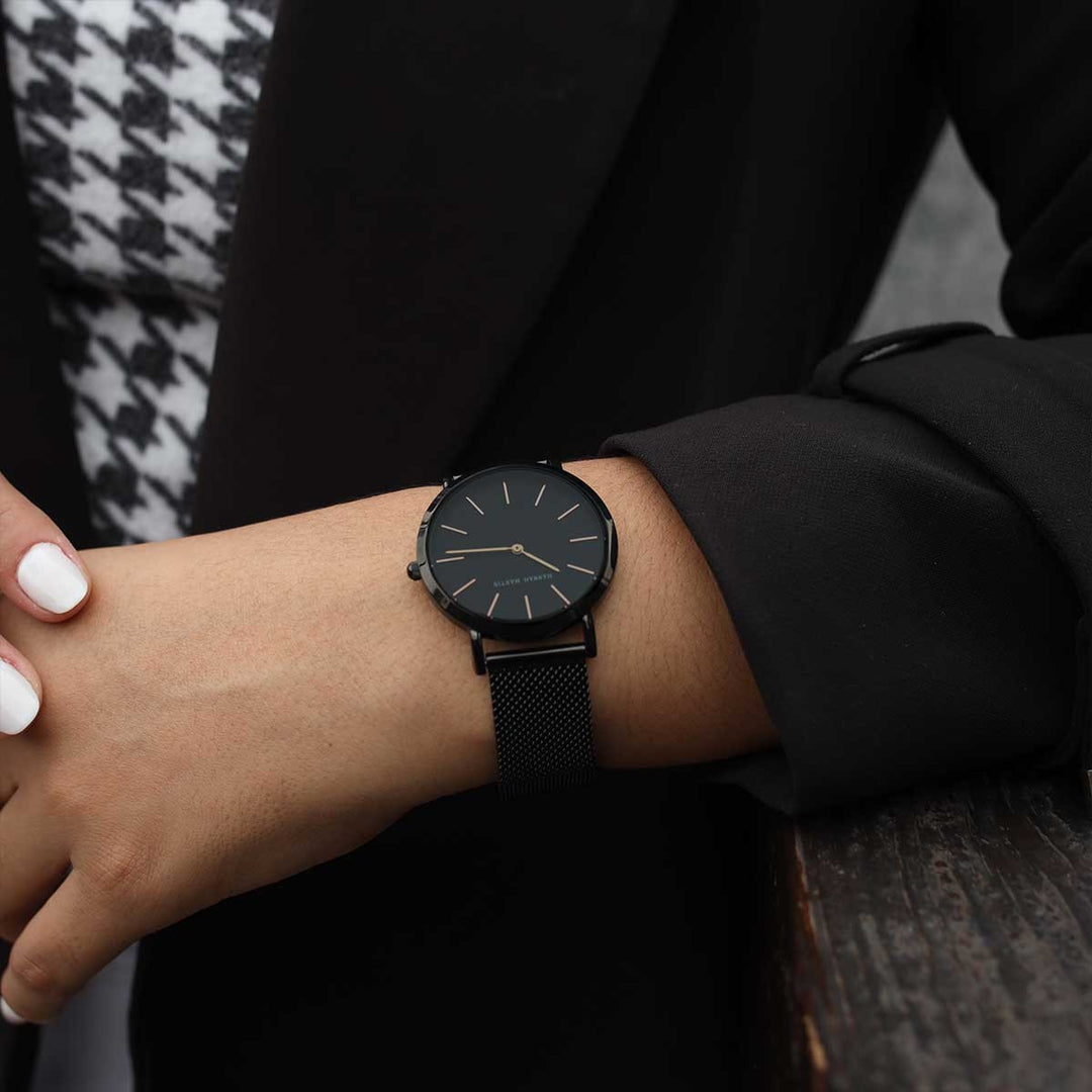 Reloj Hannah Martin Black Mesh - JHERR JEWELRY