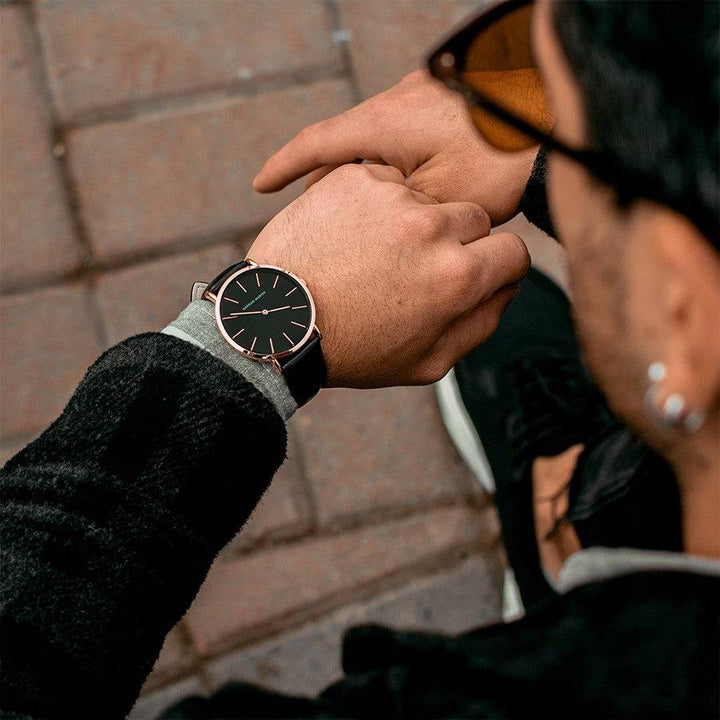 Reloj Hannah Martin de Cuero Negro Hombre