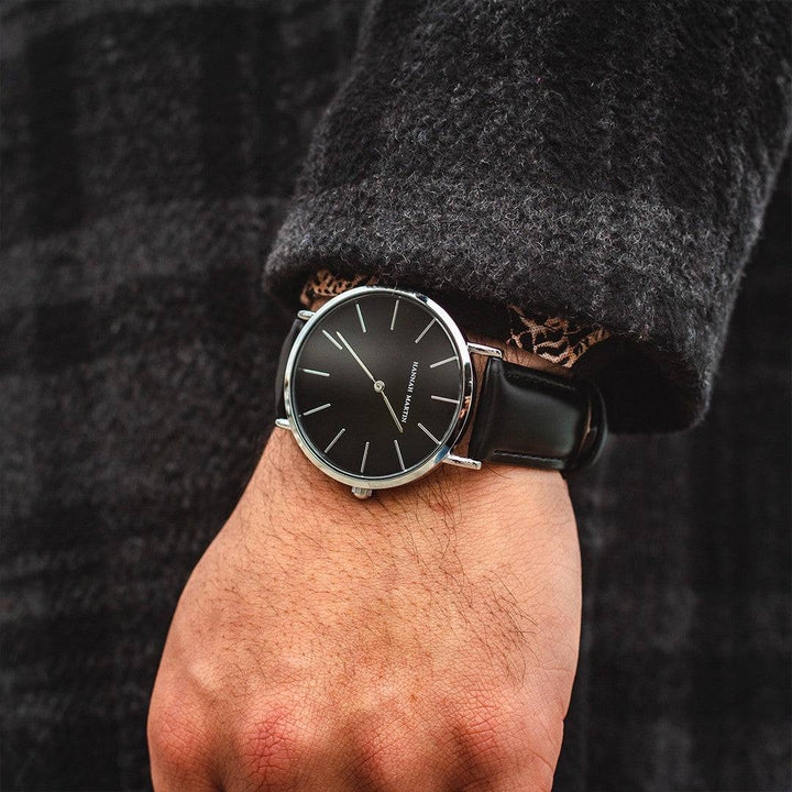 Reloj Hannah Martin de Cuero Negro Plateado Hombre